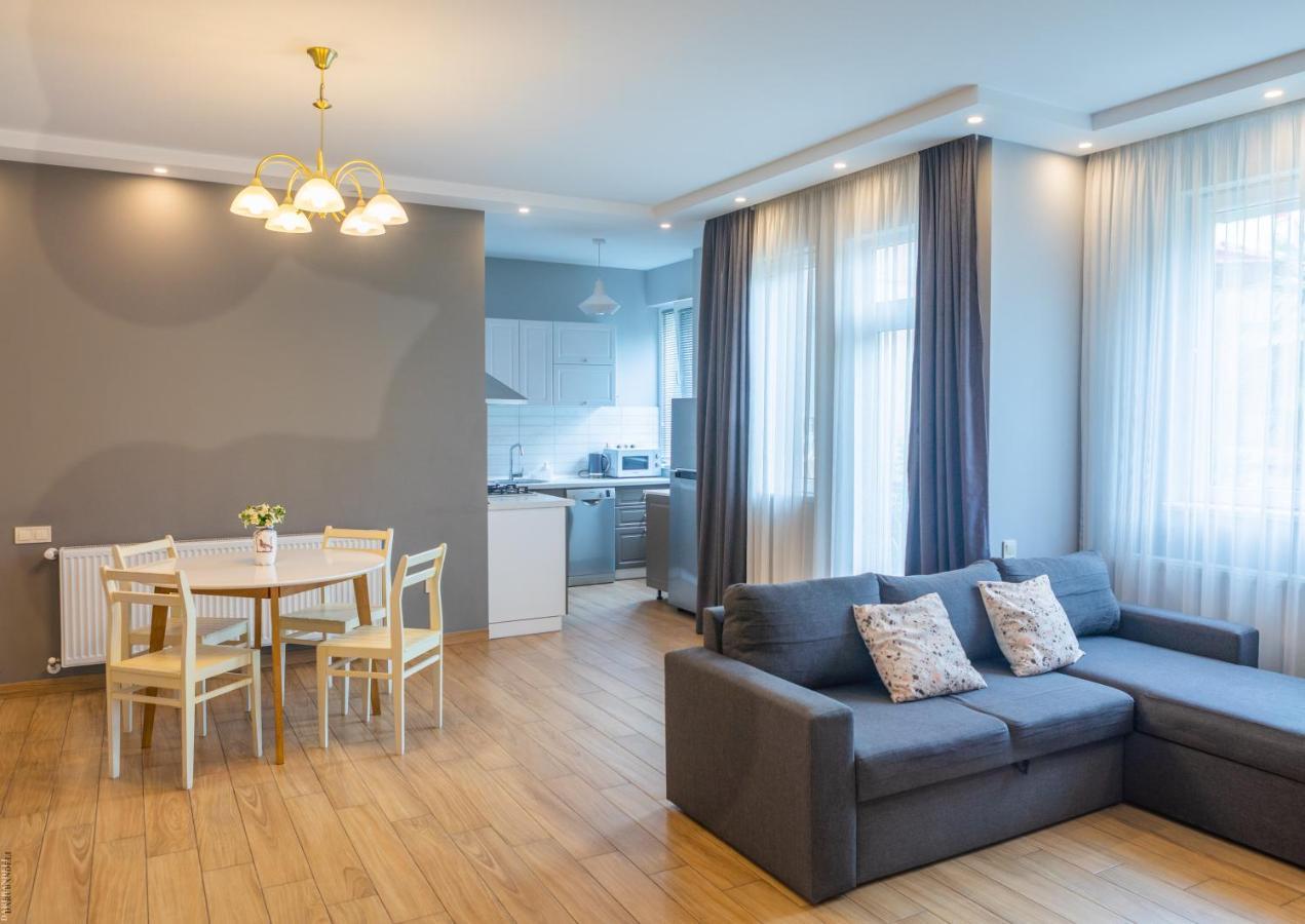 Apartment By The Sheraton Batumi Exterior foto